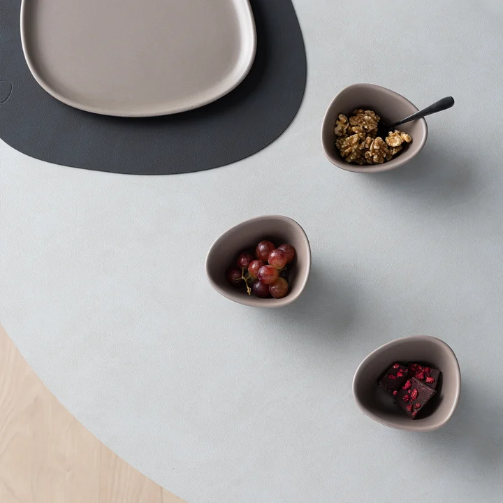 Curve Stoneware Shell from Lind DNA