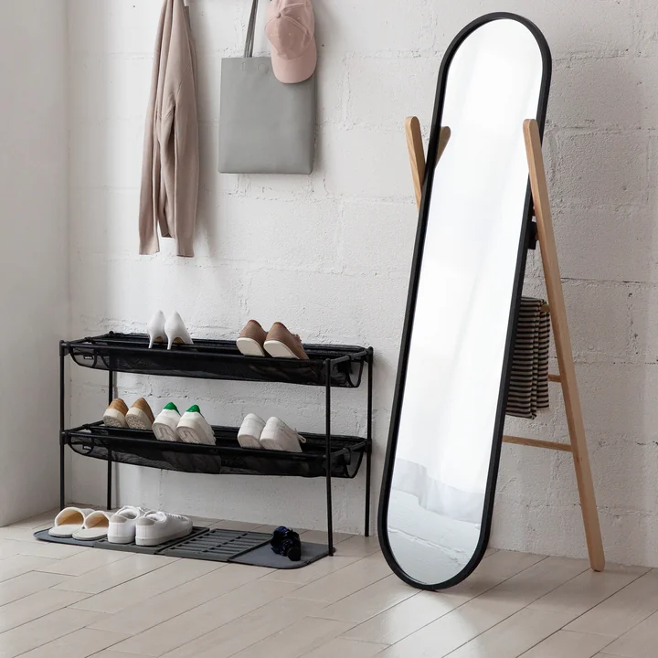 Shoe Dry Shoe draining mat from Umbra