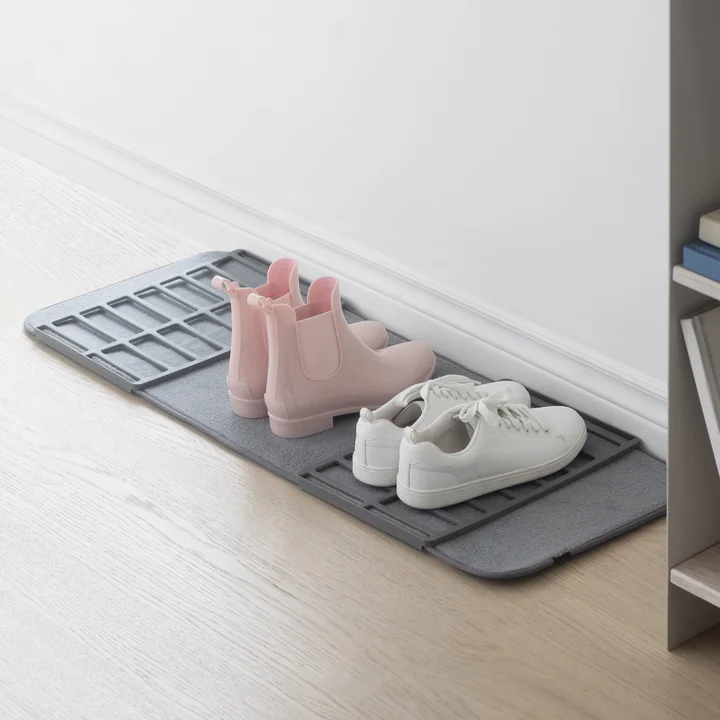 Shoe Dry Shoe draining mat from Umbra