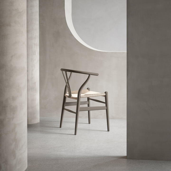 CH24 Wishbone Chair from Carl Hansen