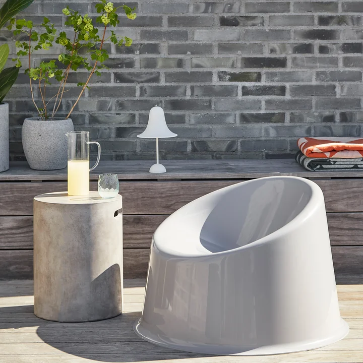 Pantop Portable LED battery light from Verpan