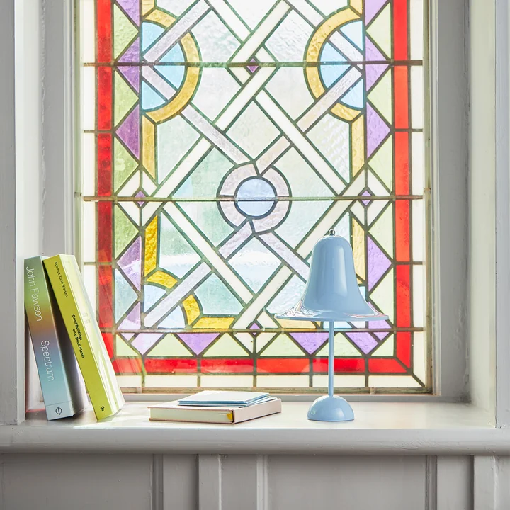 Pantop Portable LED battery light from Verpan