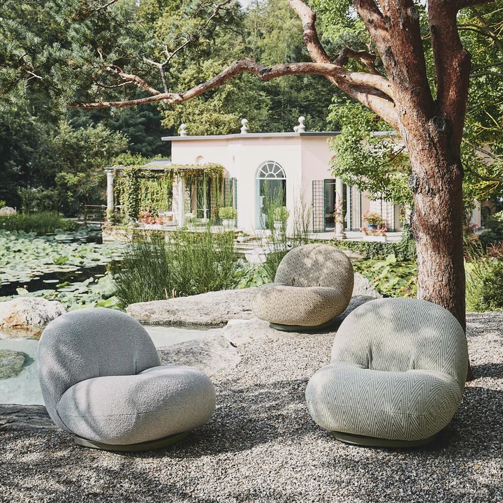 Pacha Outdoor Lounge Chair by Gubi