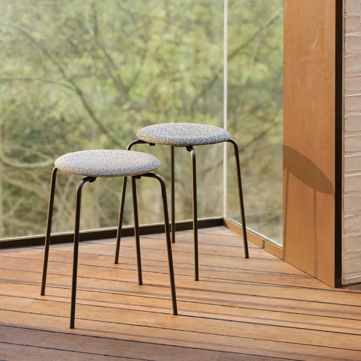 新品 未使用 AURALEE FRITZ HANSEN DOT STOOL Fritz Hansen - Dot Stool | Connox