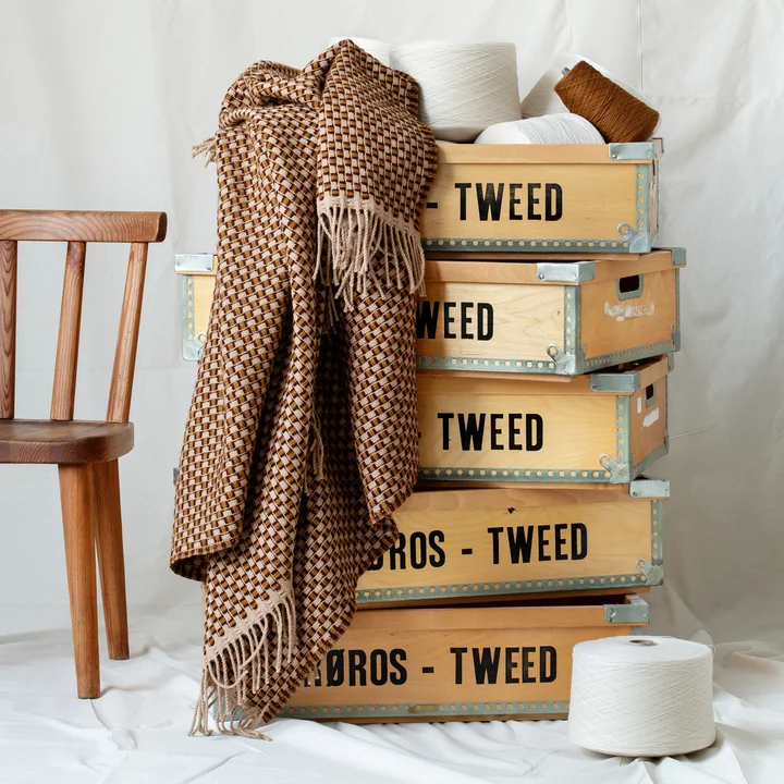 Isak Wool blanket, 150 x 210 cm, brown / beige from Røros Tweed