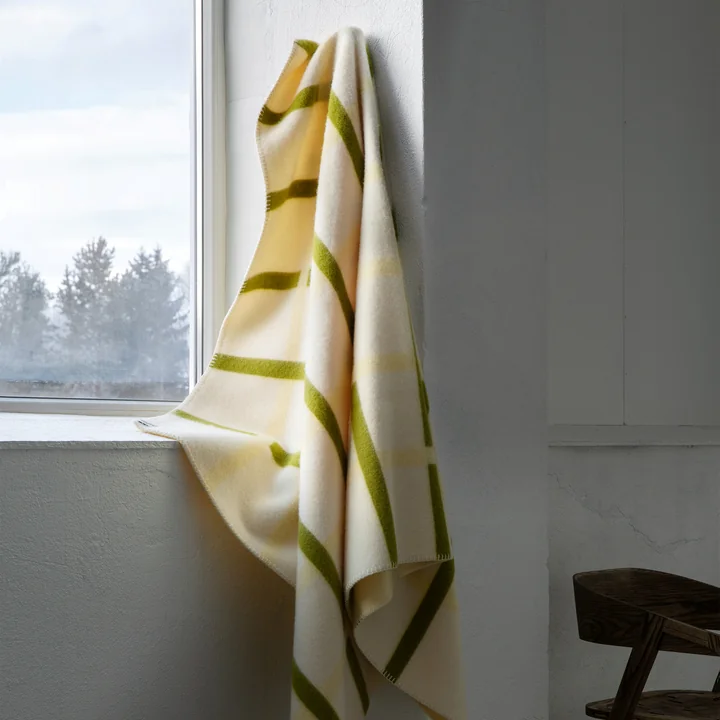 Knut Wool blanket, 135 x 200 cm, lime from Røros Tweed