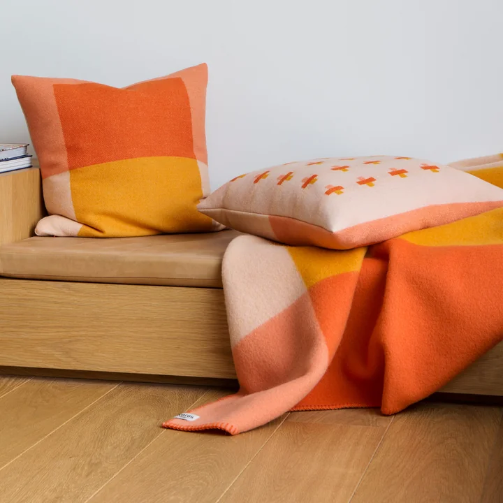 Syndin Wool blanket, 135 x 200 cm, orange " cloudberry " from Røros Tweed