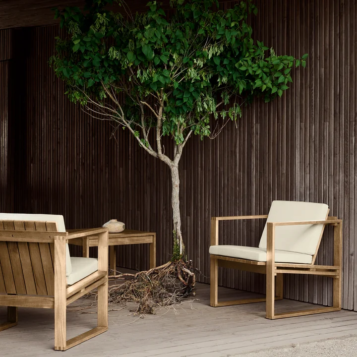 BK11 Lounge Chair from Carl Hansen in the finish teak untreated