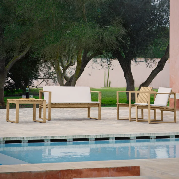 BK Outdoor furniture from Carl Hansen in the finish teak untreated