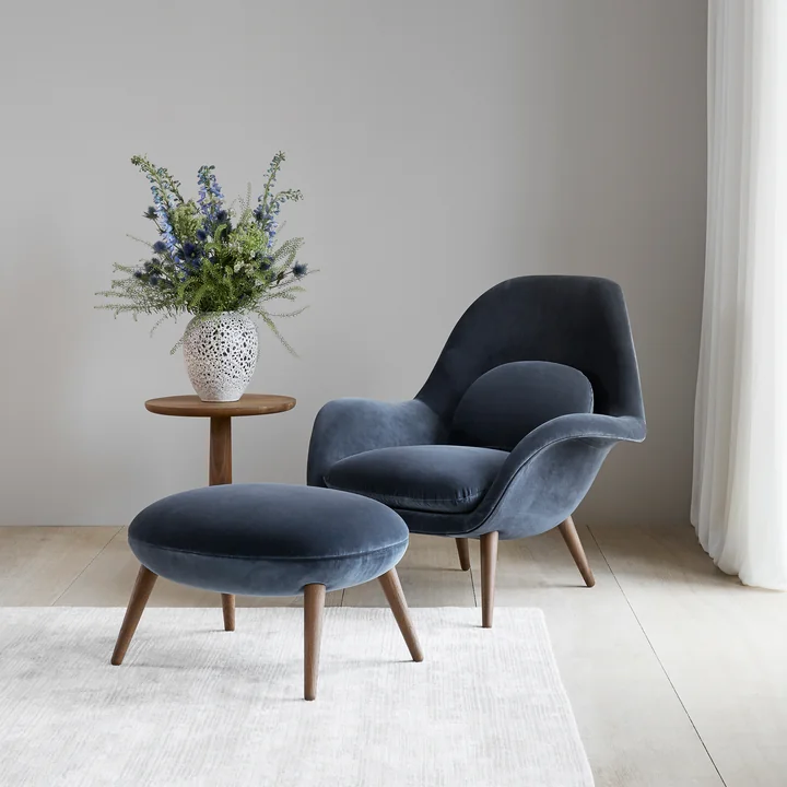 Swoon Armchair, oiled oak / Hallingdal (116) from Fredericia