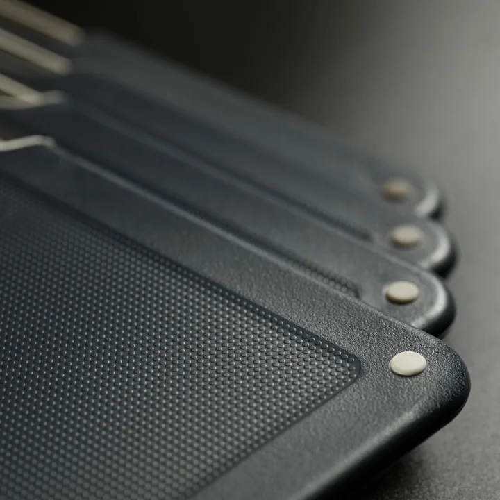 Folio Steel cutting boards, carbon rose gold (4 pieces) by Joseph Joseph