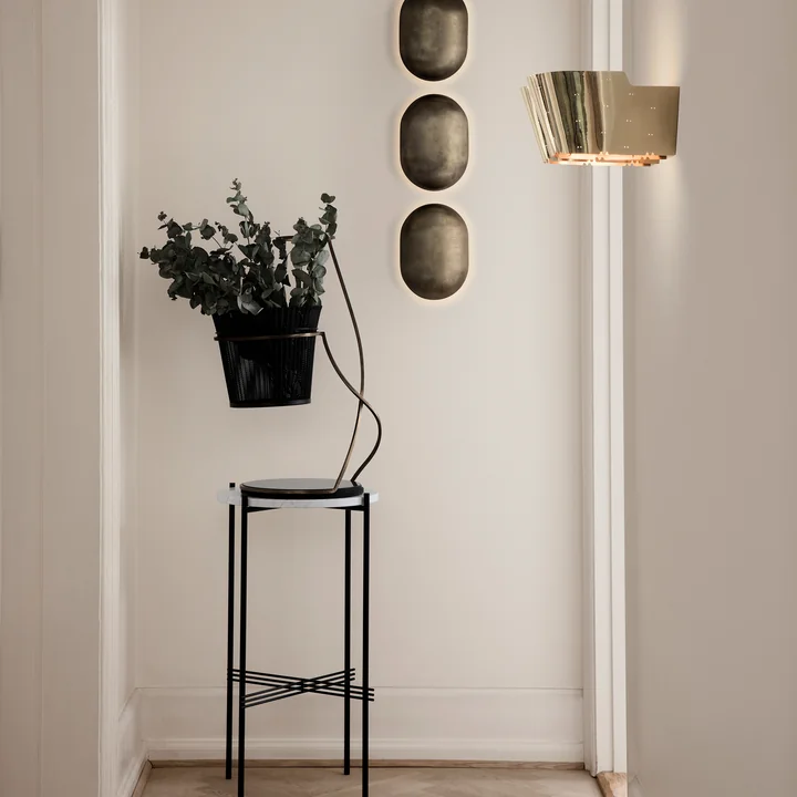 9464 Wall lamp from Gubi