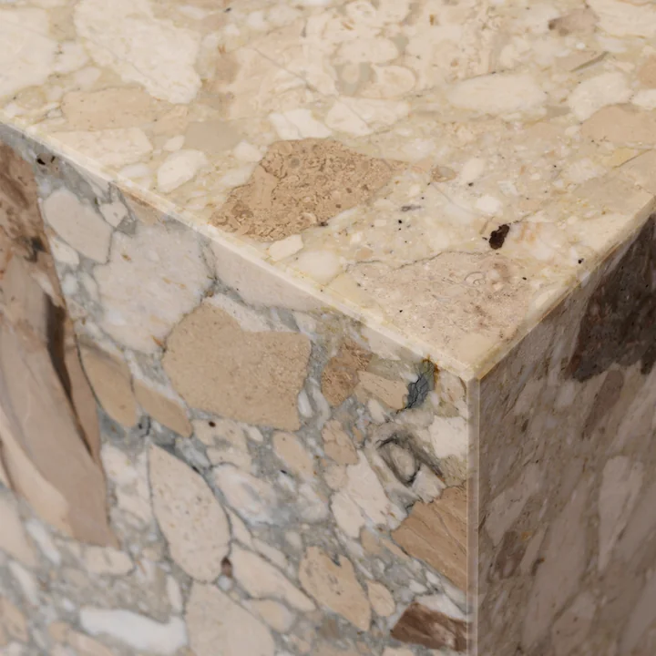 Plinth from Audo in the sand version (Kunis Breccia)