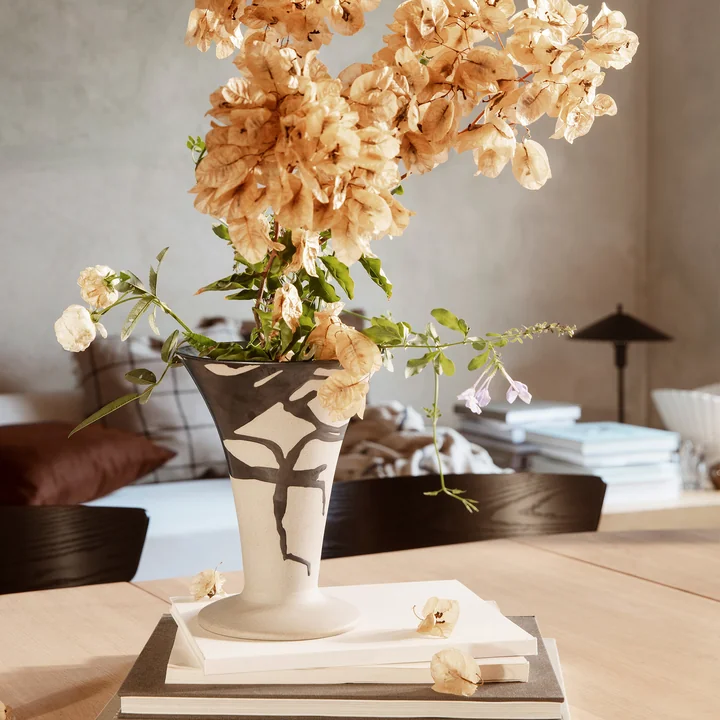 Flores Vase from Ferm Living in the version sand / black