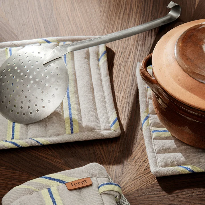 Hale Pot holder, oyster / lemon / light blue by Ferm Living