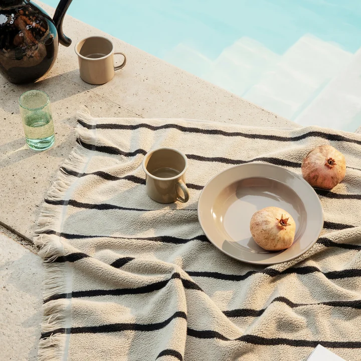 Yard Picnic tableware set by Ferm Living in color cashmere