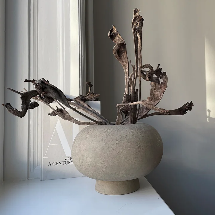 Kabin Vase, Dezato, Ø 35 cm, sand from 101 Copenhagen