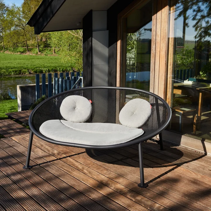 Fatboy - Netorious Bench and seat cushion ambience image