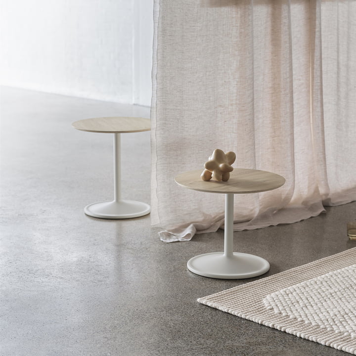 Soft Side table, oak / off-white by Muuto