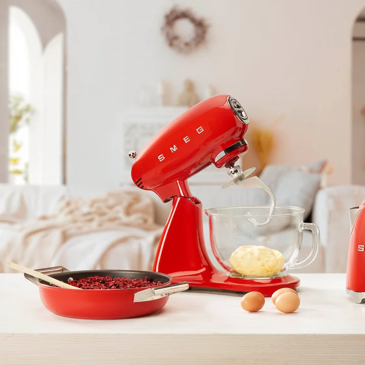 50's Style Braising pan with glass lid from Smeg