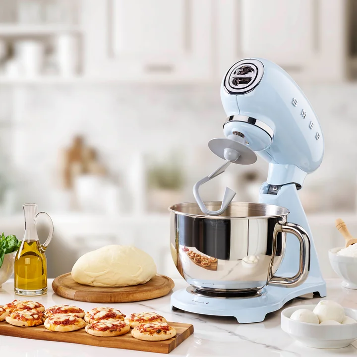 Food processor SMF04 from Smeg