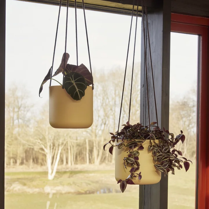 Bloom hanging plant pot from Hübsch Interior
