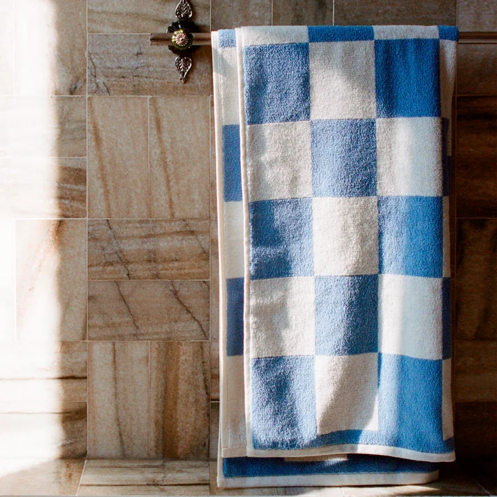 Check Bath towel, 70 x 136 cm from HAY