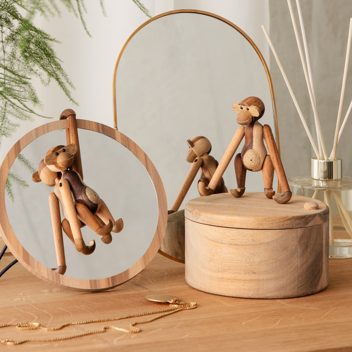 Wooden monkey mini by Kay Bojesen in the mixed wood version