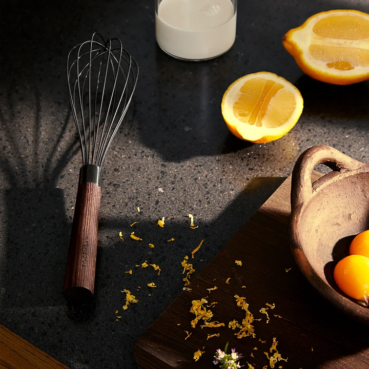 RÅ Kitchen gadgets, whisk, thermo ash/ gun metallic from Rosendahl