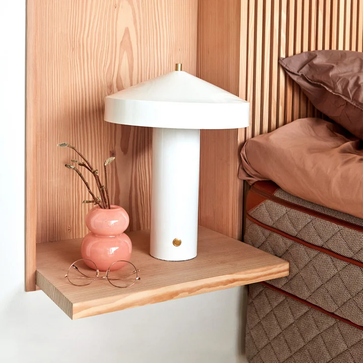 The organic Lasi vase from OYOY