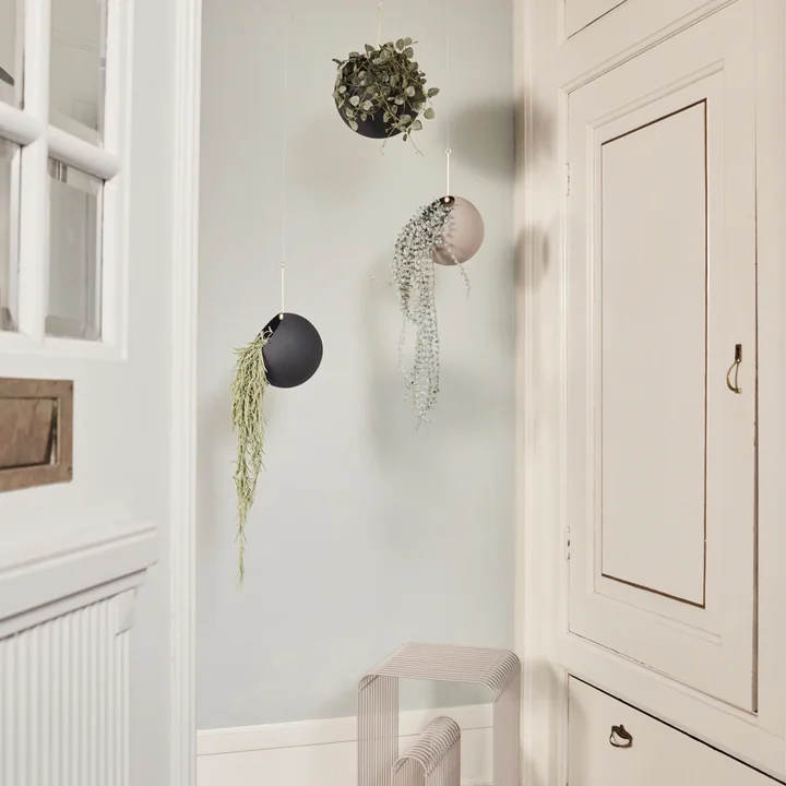 Globe Hanging flower pot from AYTM