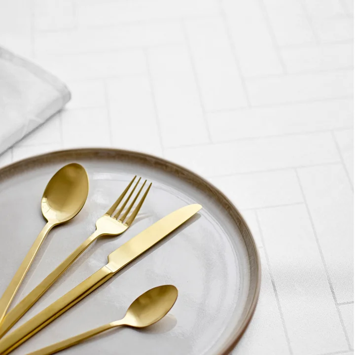 Tiles Damask Table cloth from Södahl