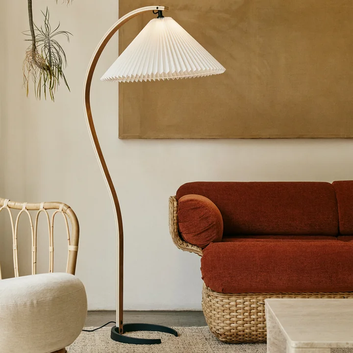 Basket lounge sofa from Gubi
