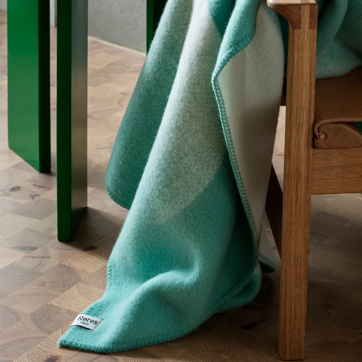 MOON Blanket, crescent,135 x 200 cm, tranquille green from Røros Tweed