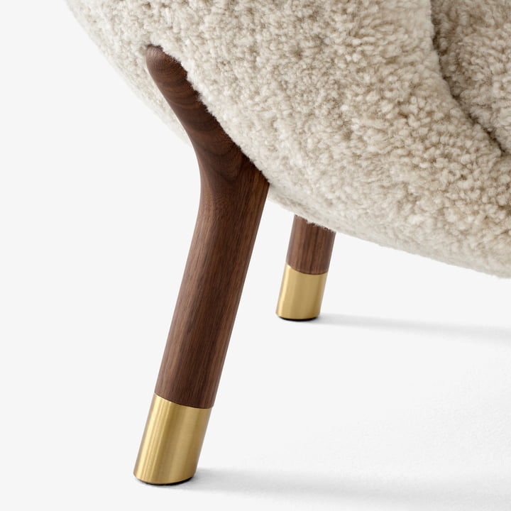 Little Petra VB1 Lounge Chair Limited Edition, Walnut with Brass / Sheepskin Moonlight by & Tradition