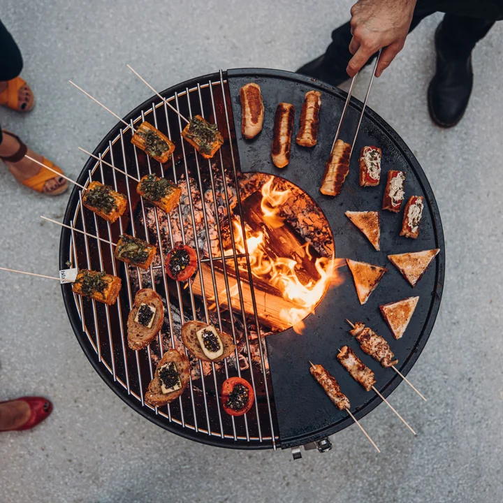 Bowl 70 Fire bowl with grill grate and plancha from höfats