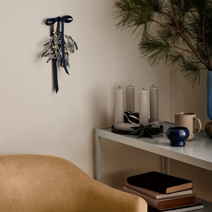 Donna Decorative plate from Broste Copenhagen