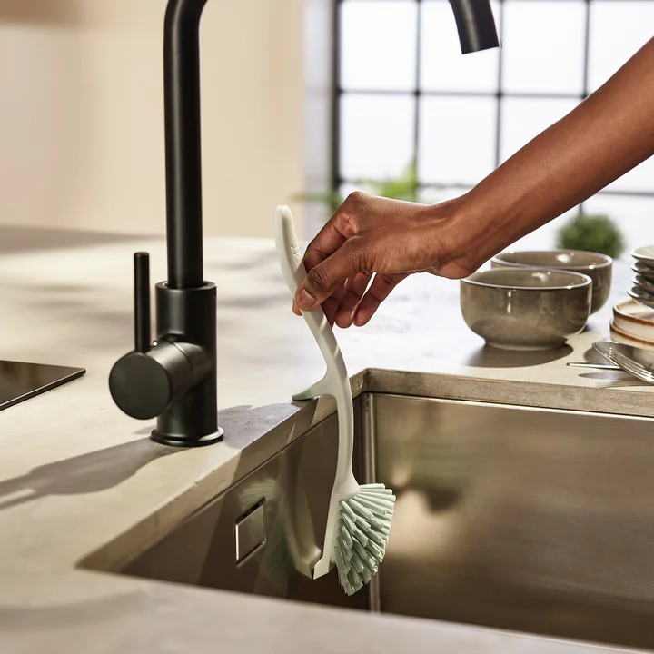 Edge Sink brush from Joseph Joseph