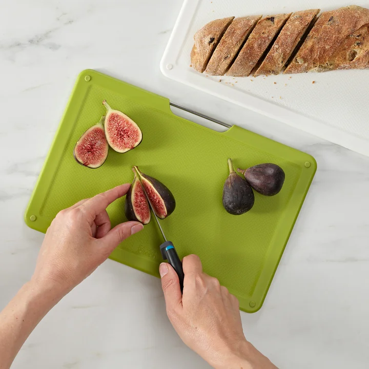 Folio Plus Knife and cutting board set from Joseph Joseph