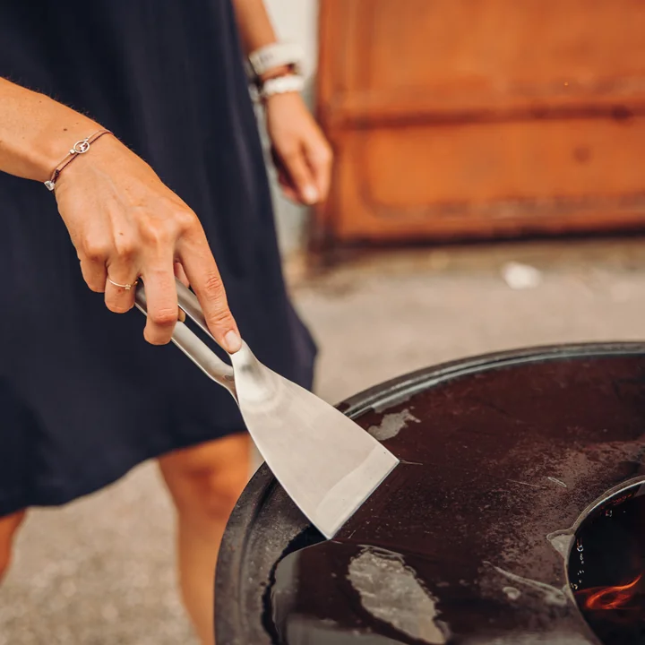 The spatula for the grill from höfats