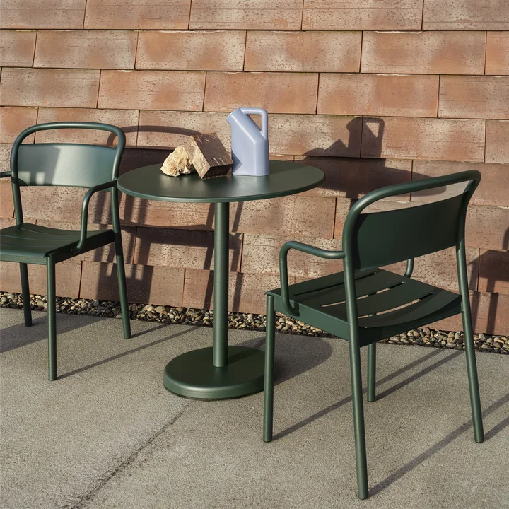 Linear Steel Bistro table outdoor, Ø 70 x H 73 cm, dark green from Muuto