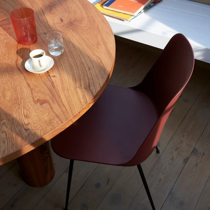 Rely Chair HW6 from & Tradition