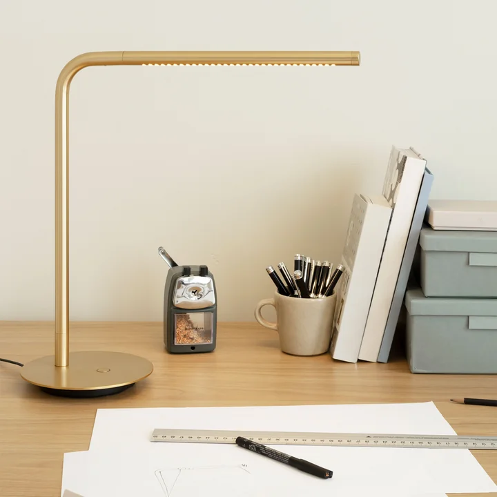 Omni LED table lamp, brass from Umage