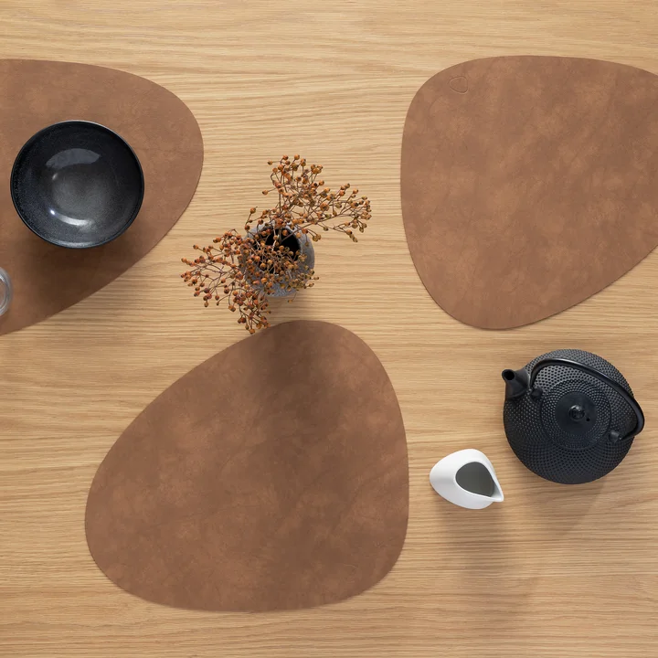 Placemat Curve M from Lind DNA