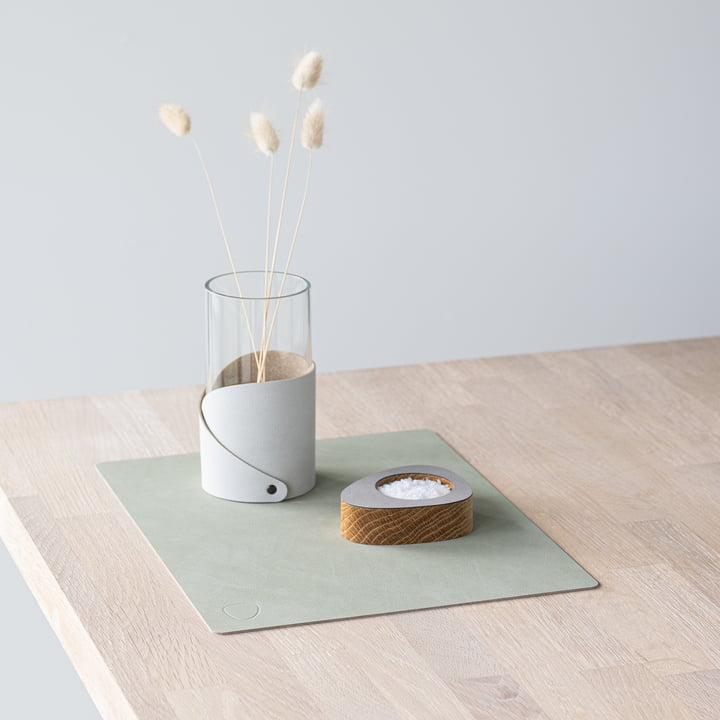 Placemat Square M from Lind DNA