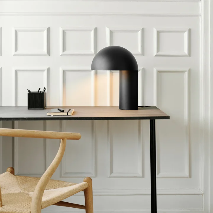 Leery table lamp from Gejst