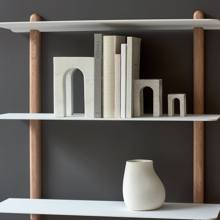 The Nivo wall shelf from Gejst