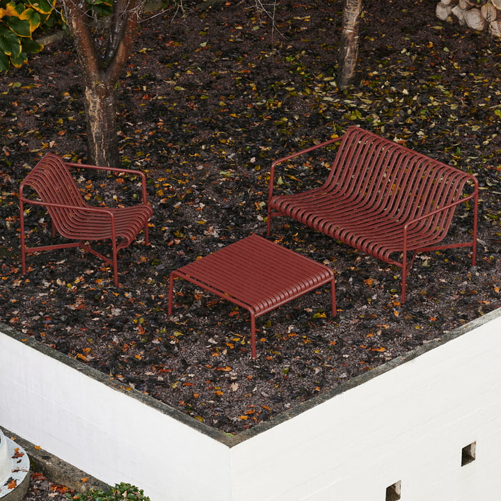 Palissade Side table, 81.5 x 86 cm, iron red by Hay