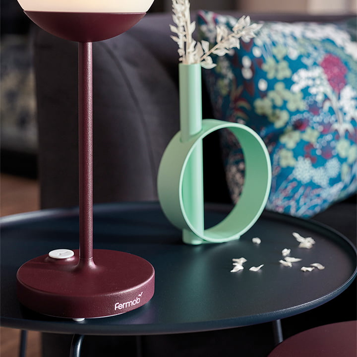 Mooon! Battery LED table lamp from Fermob