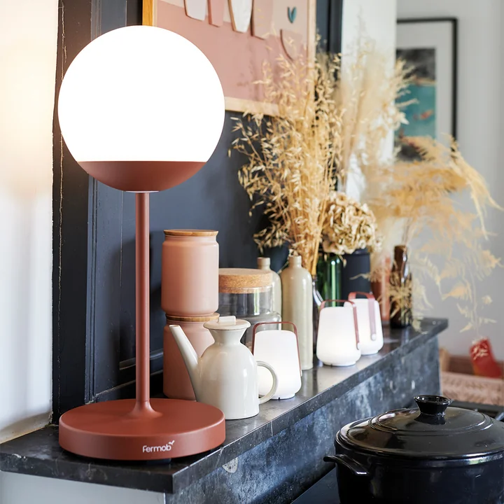 Mooon! Rechargeable LED table lamp from Fermob
